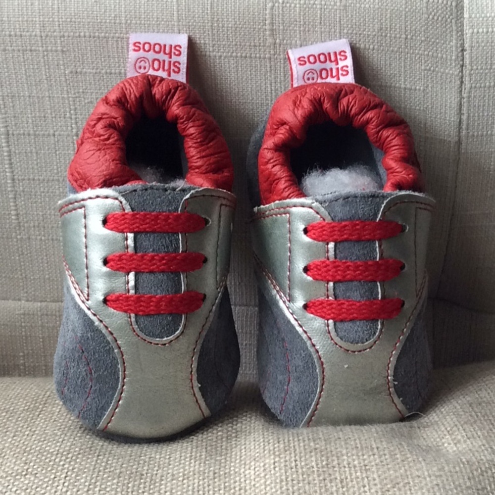 👶 NWT SHOOSHOOS baby all leather suede shoes